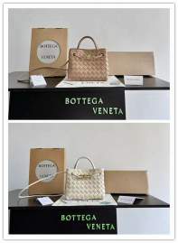 Picture of Bottega Veneta Handbags _SKUfw240288802fw